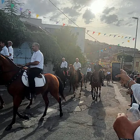 Mont'isoro Gasthof *